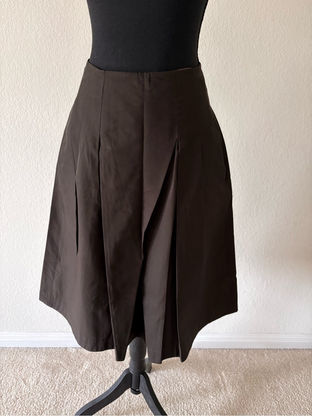 Rene Lezard Chocolate Brown A-Line Skirt with Asymmetric Front Pleats Sz 0 EUC